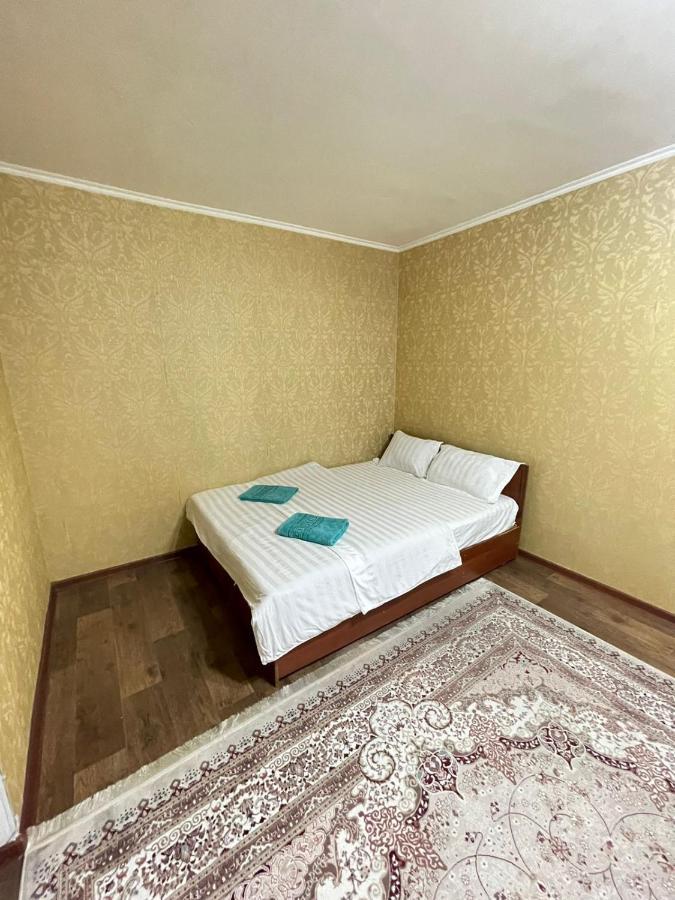 Квартира Рядом Арбата, Гоголя 92 Алматы Экстерьер фото