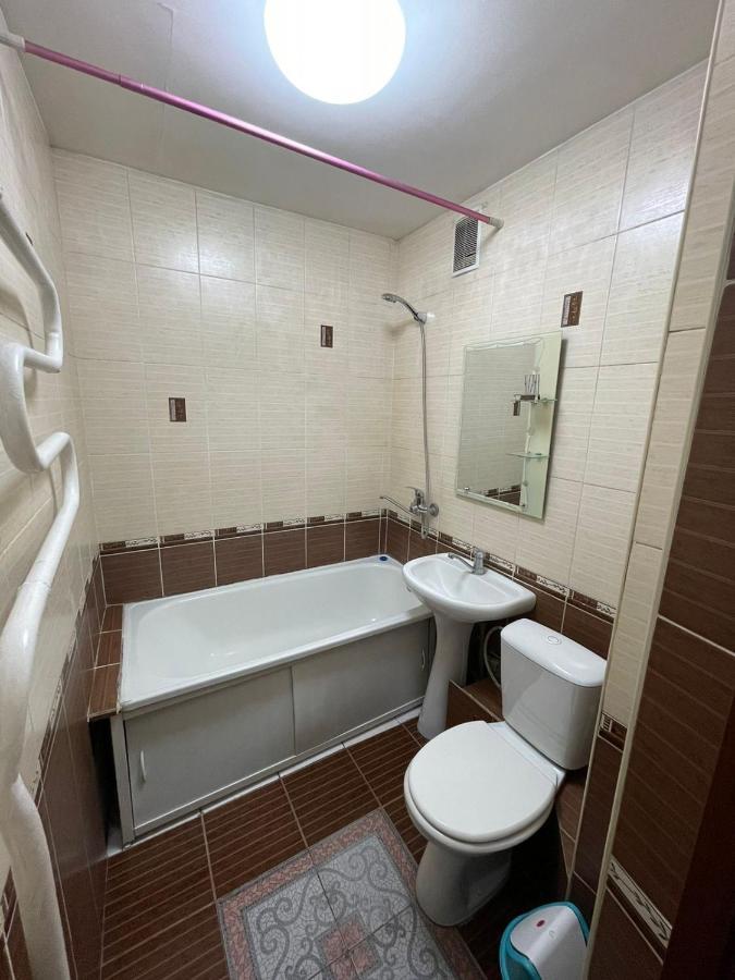 Квартира Рядом Арбата, Гоголя 92 Алматы Экстерьер фото